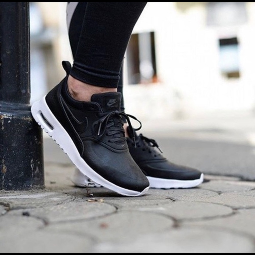Air Max Thea